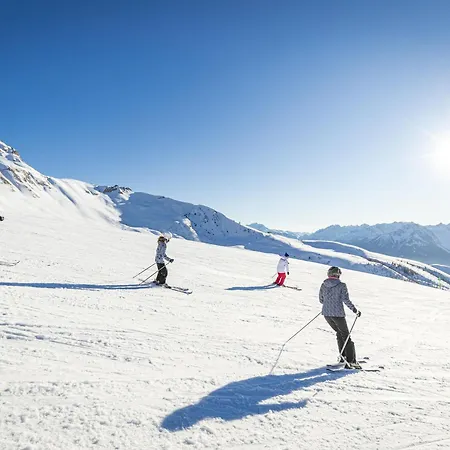 Confort 4 Pers, Au Pied Des Pistes, Balcon Sud - Fr-1-807-116 생프랑수아롱샴